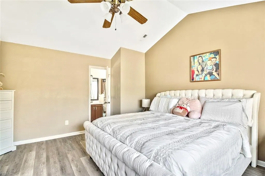 Chesapeake, Virginia 23323, United States, 4 Bedrooms Bedrooms, ,3 BathroomsBathrooms,Residential,Pending,111959