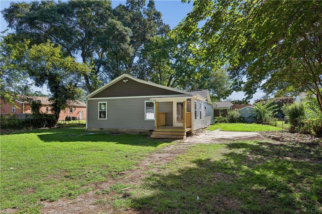 Photo of 116 Latham Drive, Newport News, VA 23605 (MLS # 10648388)
