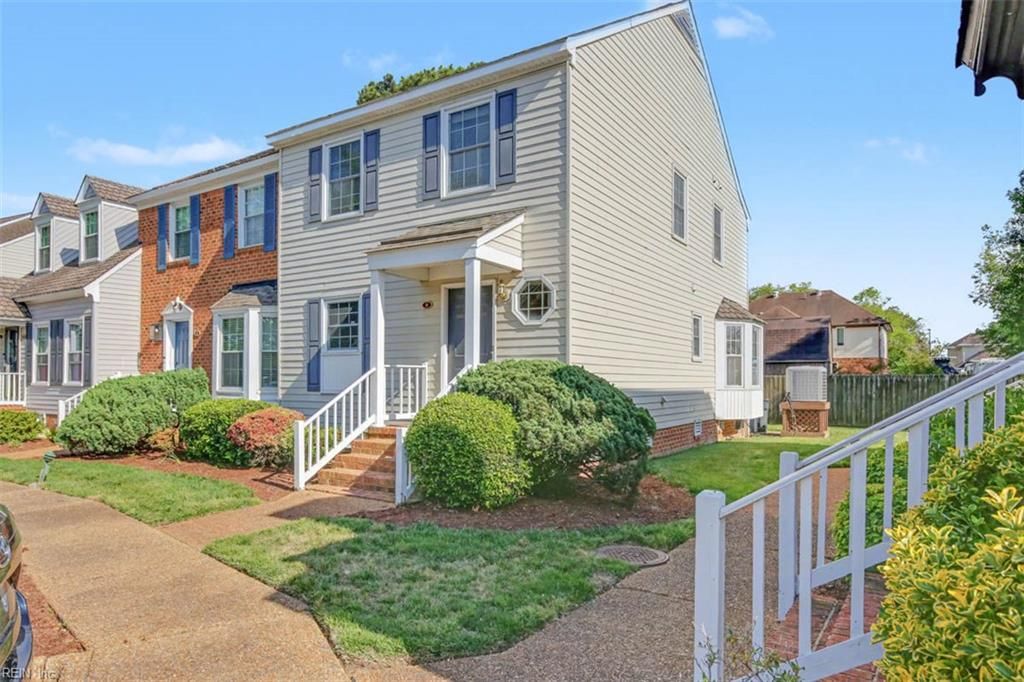 Photo of 6 Capps Qtrs #2, Hampton, VA 23669 (MLS # 10634981)