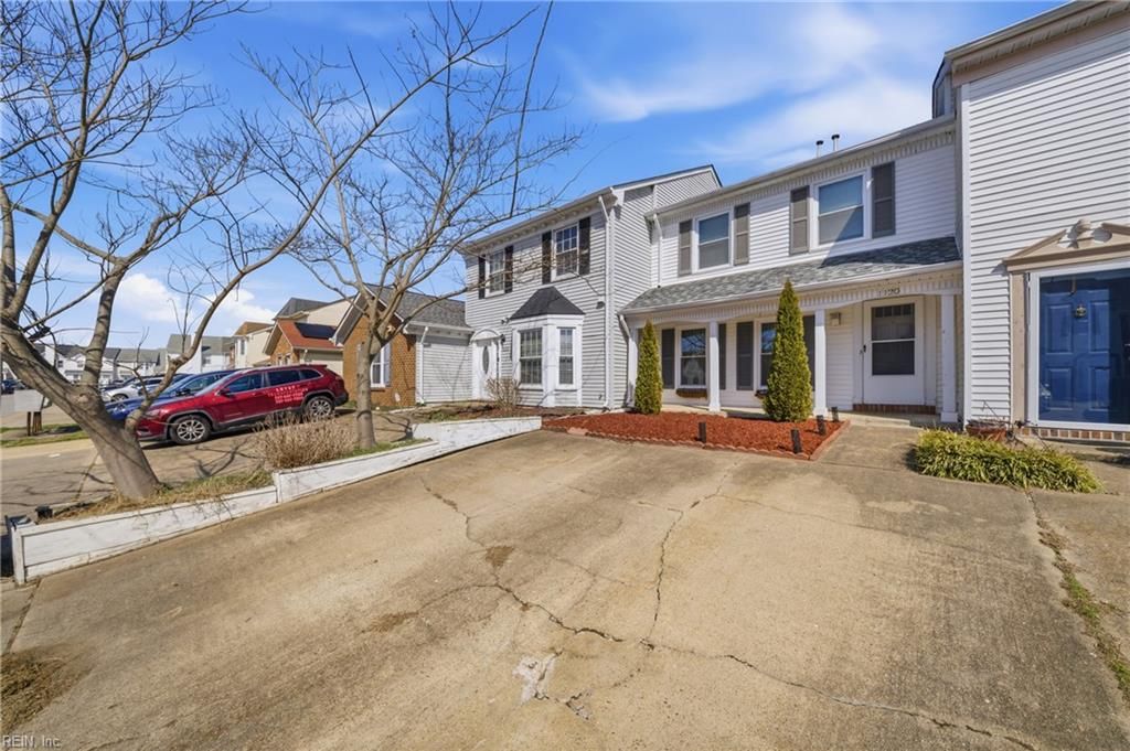 Photo of 1120 Gleaning Close, Virginia Beach, VA 23455 (MLS # 10625059)