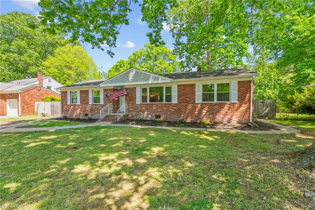 4136 Edinburgh DR