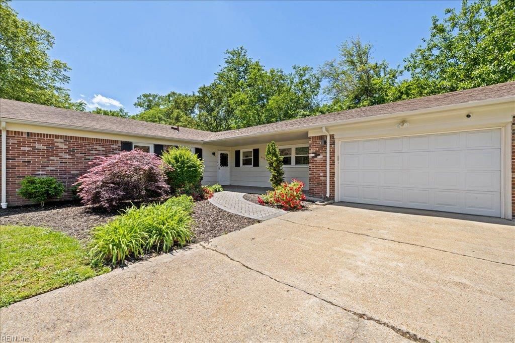 Photo of 4783 Rosecroft Street, Virginia Beach, VA 23464 (MLS # 10634132)