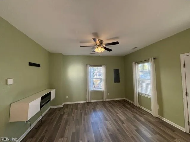 Norfolk, Virginia 23513, United States, 3 Bedrooms Bedrooms, ,3 BathroomsBathrooms,Residential,Active,242659