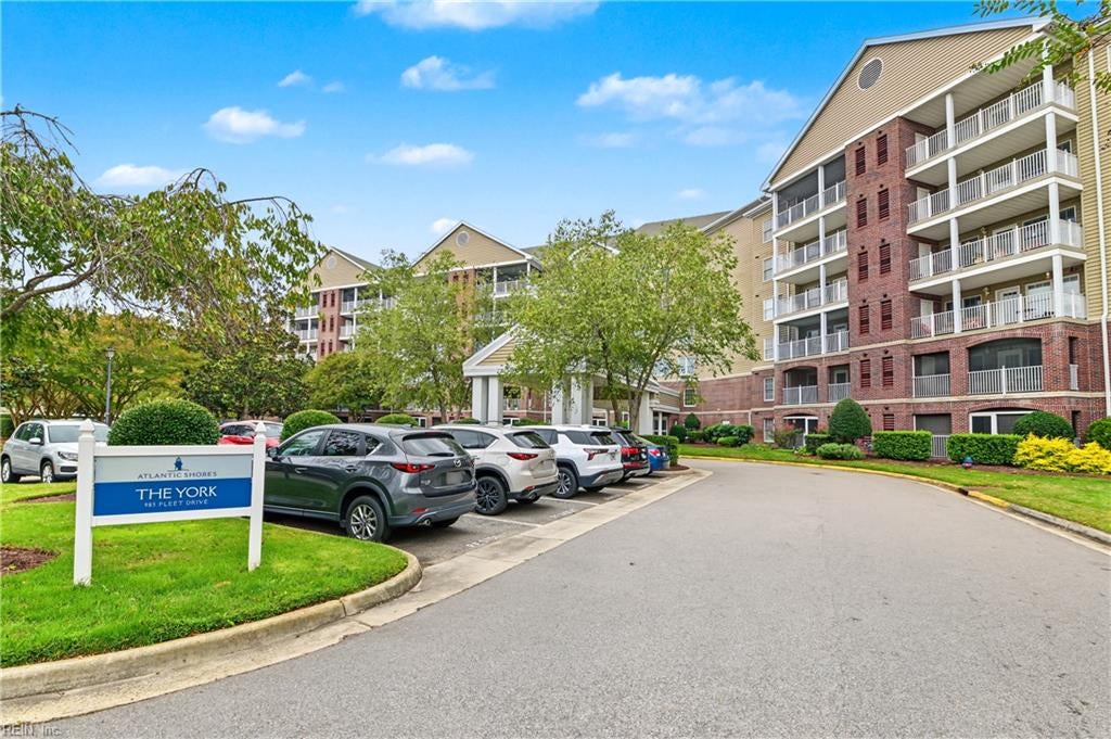Photo of 985 Fleet Drive #354, Virginia Beach, VA 23454 (MLS # 10659798)