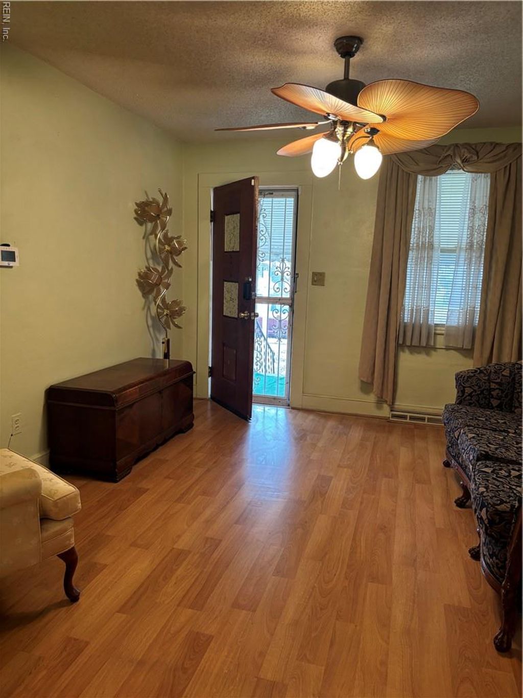 Photo of 941 Hamilton Avenue, Portsmouth, VA 23707 (MLS # 10621493)