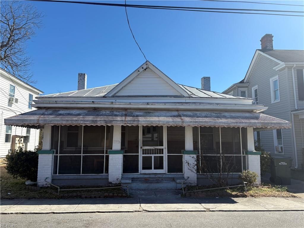 Photo of 146 Pine Street, Suffolk, VA 23434 (MLS # 10619482)