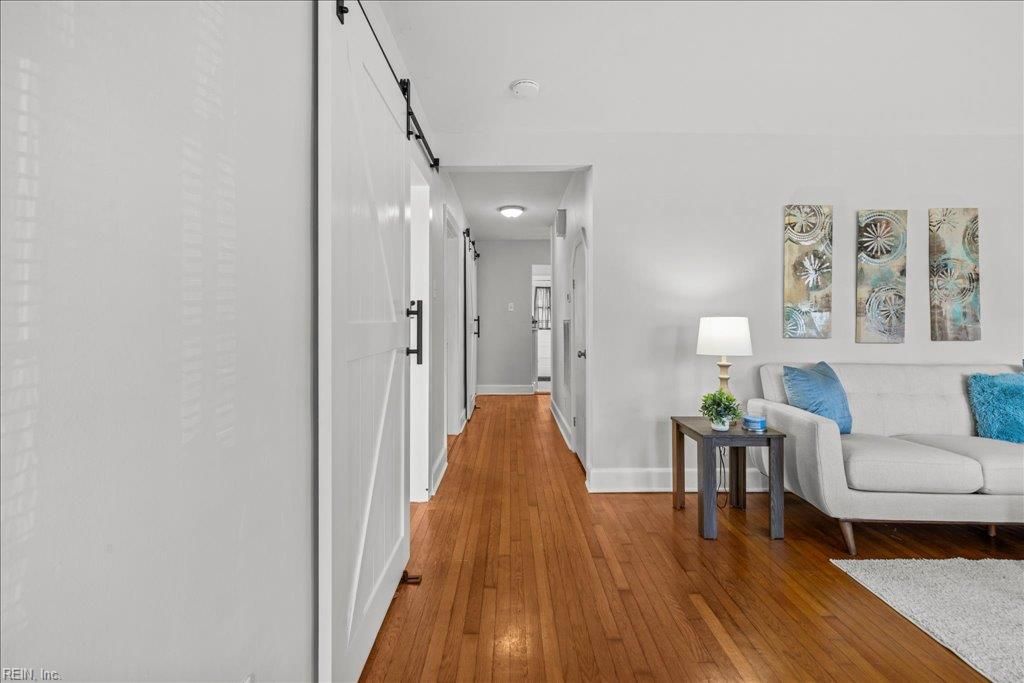 Photo of 555 Mt Vernon Avenue, Portsmouth, VA 23707 (MLS # 10613036)