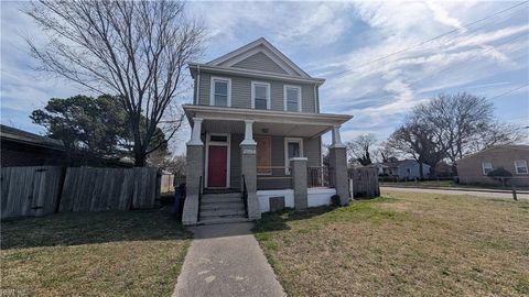 Photo of 2123 Effingham Street, Portsmouth, VA 23704 (MLS # 10625205)