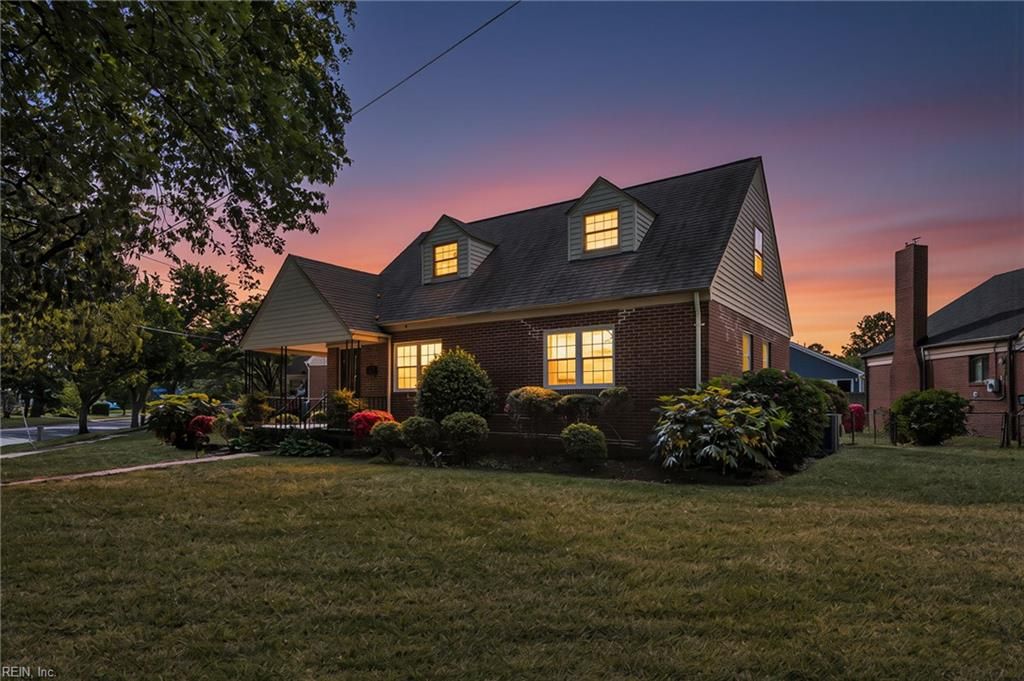 Photo of 505 Waukesha Avenue, Norfolk, VA 23509 (MLS # 10631482)