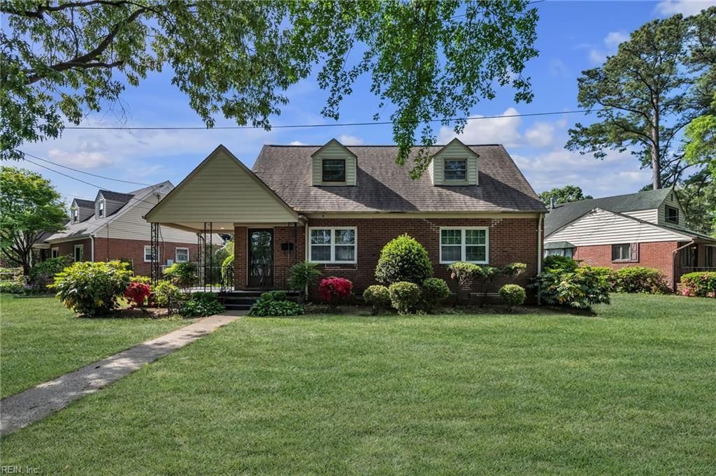 Photo of 505 Waukesha Avenue, Norfolk, VA 23509 (MLS # 10631482)