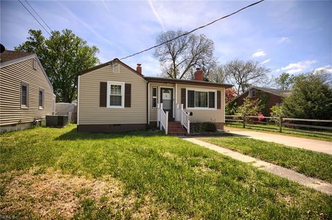 Photo of 124 Cambridge Place, Hampton, VA 23669 (MLS # 10628852)