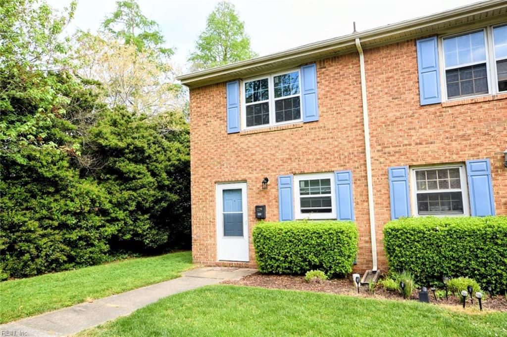 Photo of 437 Barberton Drive, Virginia Beach, VA 23451 (MLS # 10628263)