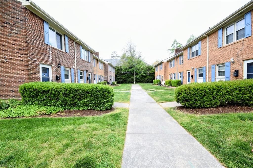 Photo of 437 Barberton Drive, Virginia Beach, VA 23451 (MLS # 10628263)