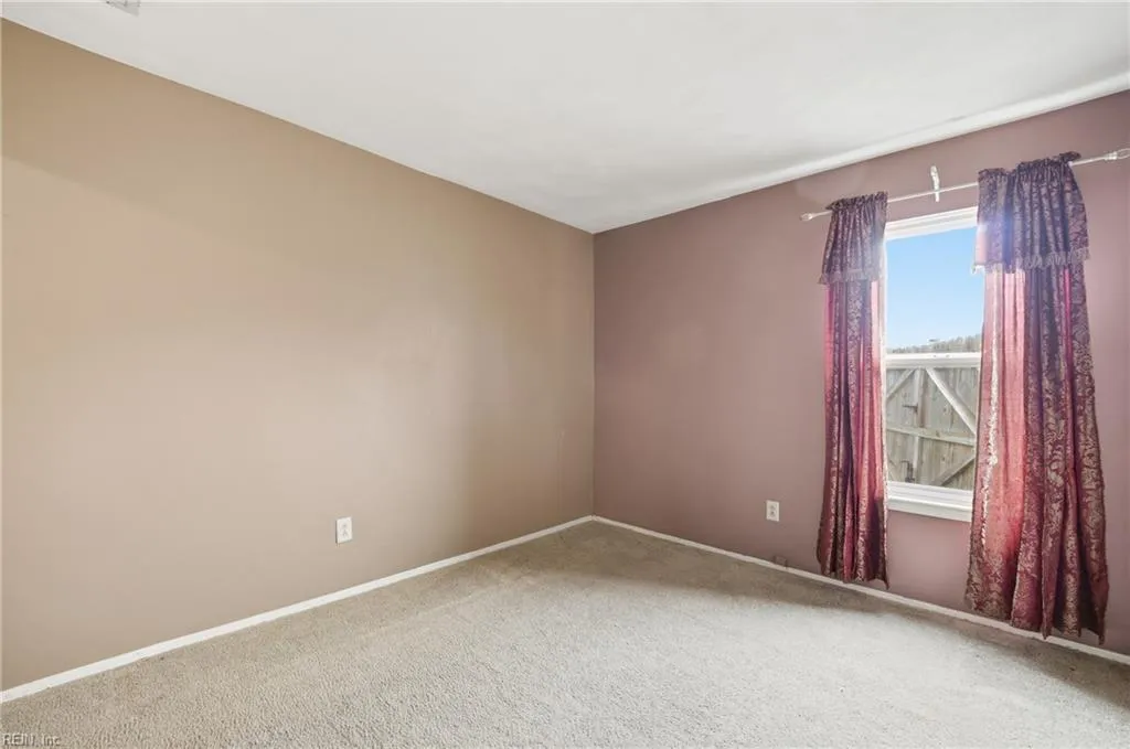 Virginia Beach, Virginia 23462, United States, 3 Bedrooms Bedrooms, ,2 BathroomsBathrooms,Residential,Pending,252867