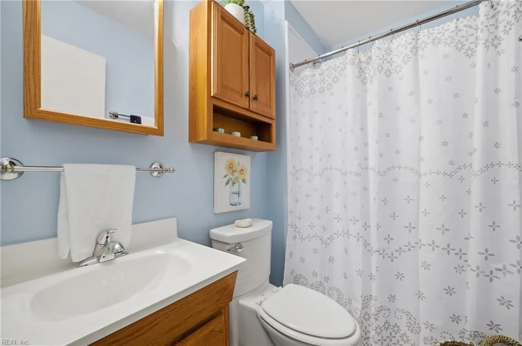 Virginia Beach, Virginia 23462, United States, 3 Bedrooms Bedrooms, ,2 BathroomsBathrooms,Residential,Pending,252867