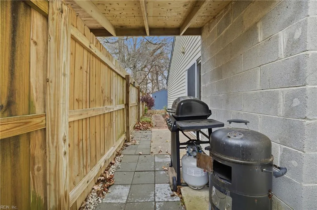 Virginia Beach, Virginia 23462, United States, 3 Bedrooms Bedrooms, ,2 BathroomsBathrooms,Residential,Pending,252867