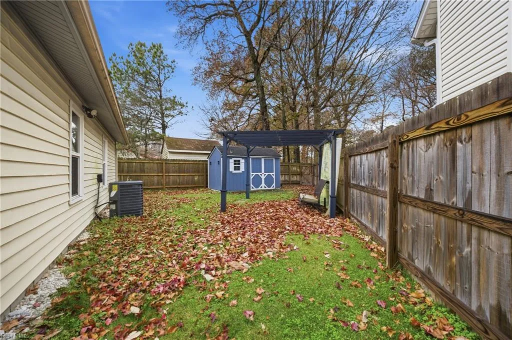 Virginia Beach, Virginia 23462, United States, 3 Bedrooms Bedrooms, ,2 BathroomsBathrooms,Residential,Pending,252867