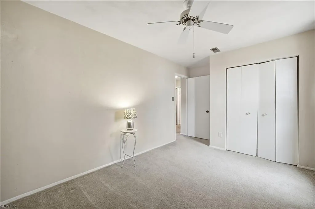 Virginia Beach, Virginia 23462, United States, 3 Bedrooms Bedrooms, ,2 BathroomsBathrooms,Residential,Pending,252867