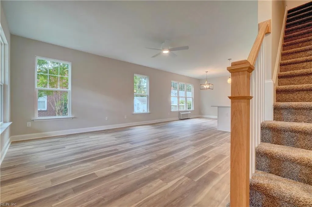 Hampton, Virginia 23664, United States, 5 Bedrooms Bedrooms, ,4 BathroomsBathrooms,Residential,Active,144588