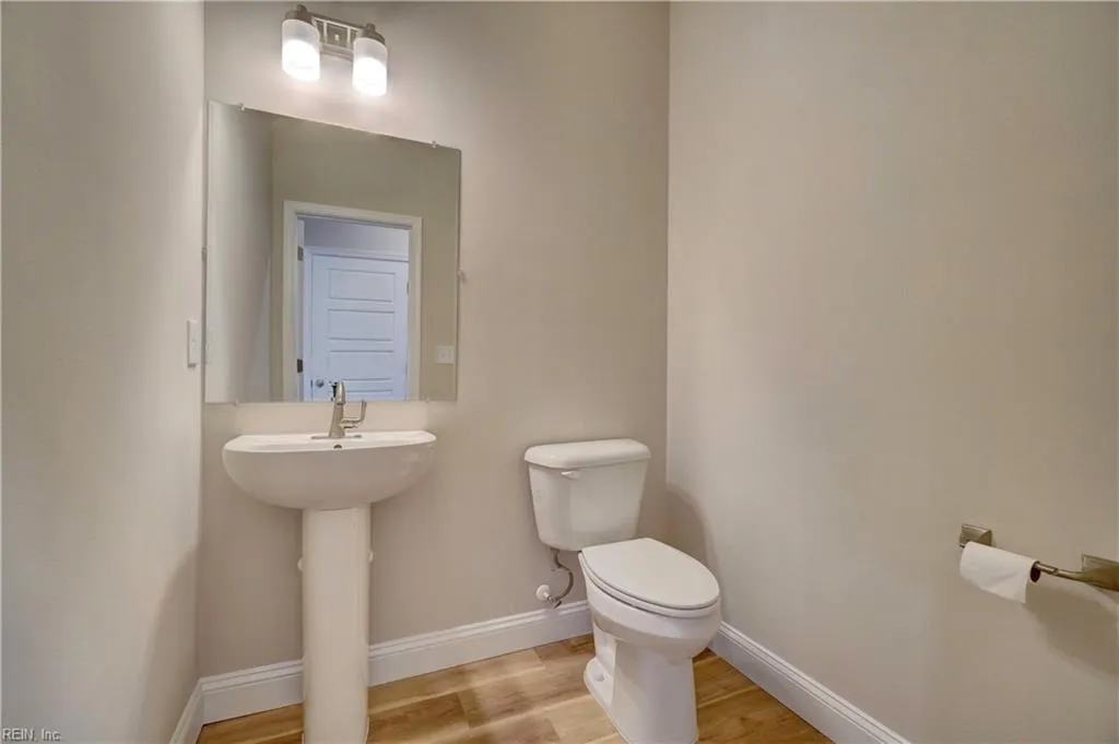 Hampton, Virginia 23664, United States, 5 Bedrooms Bedrooms, ,4 BathroomsBathrooms,Residential,Active,144588