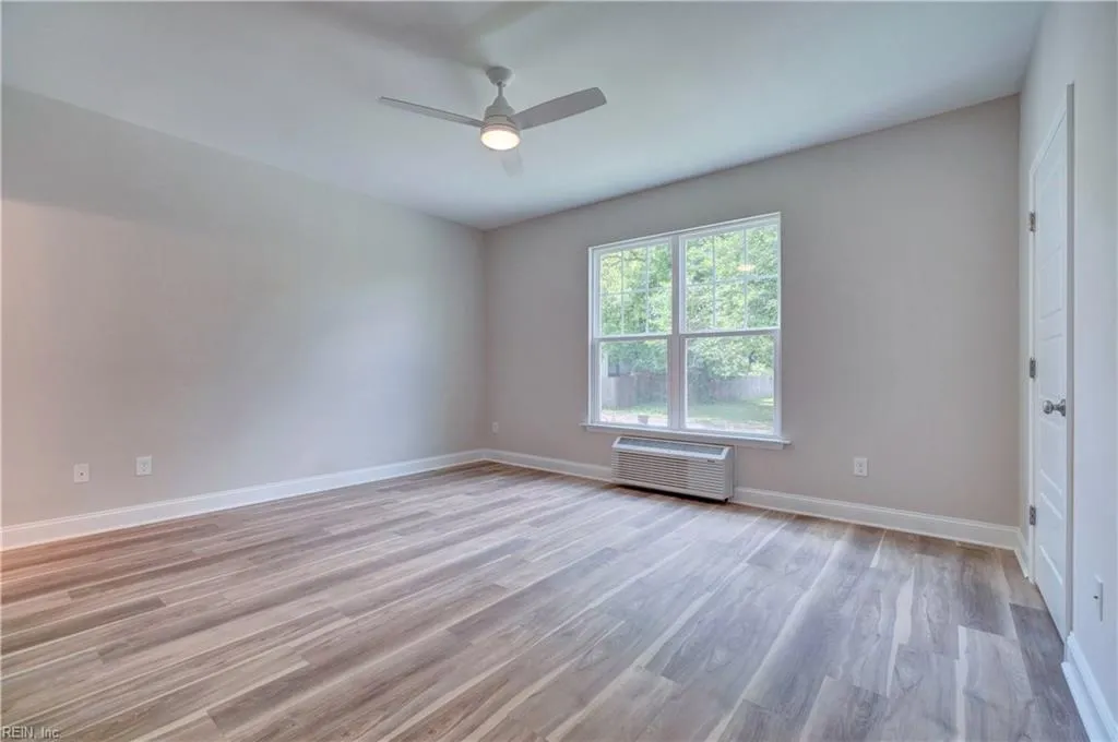 Hampton, Virginia 23664, United States, 5 Bedrooms Bedrooms, ,4 BathroomsBathrooms,Residential,Active,144588