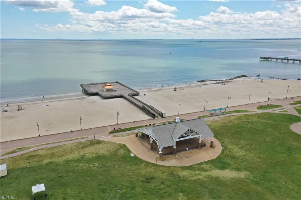 Hampton, Virginia 23664, United States, 5 Bedrooms Bedrooms, ,4 BathroomsBathrooms,Residential,Active,144588