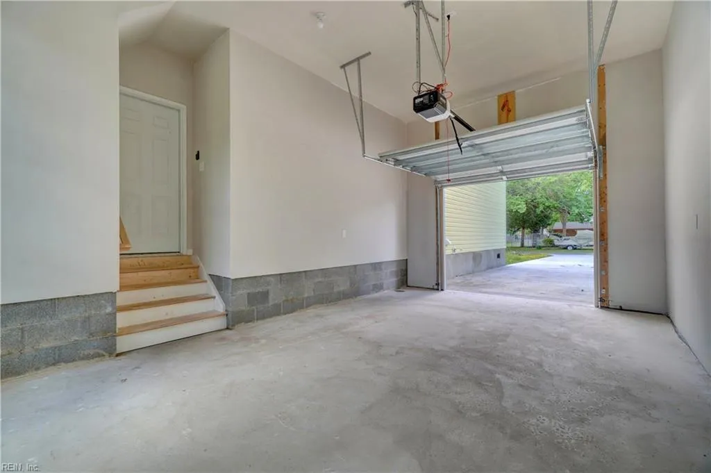 Hampton, Virginia 23664, United States, 5 Bedrooms Bedrooms, ,4 BathroomsBathrooms,Residential,Active,144588