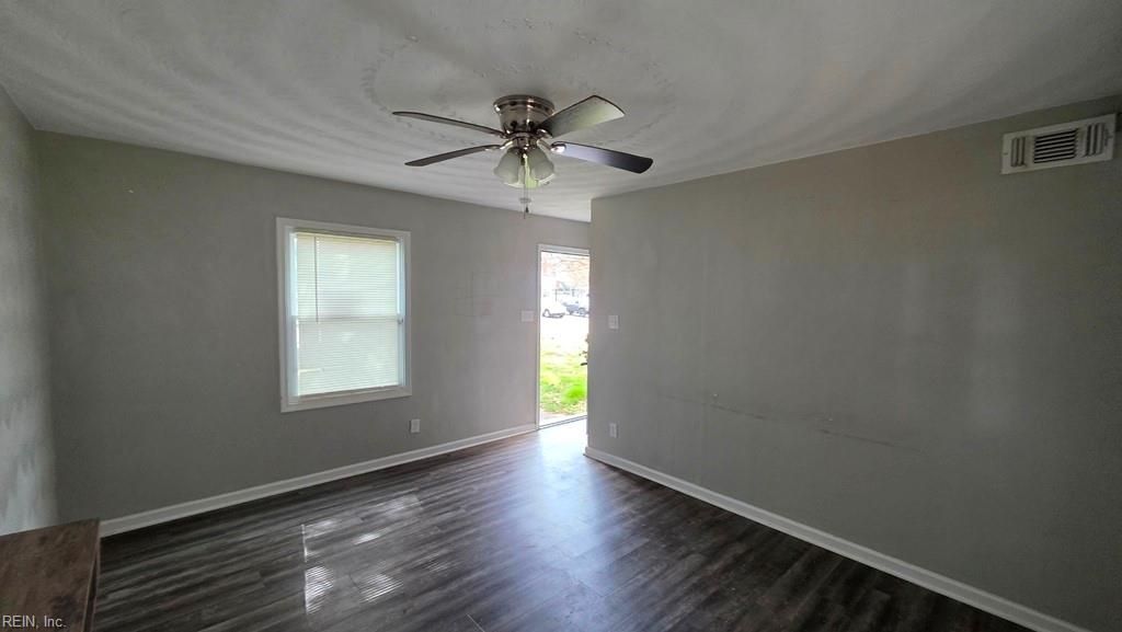 Photo of 564 Portsmouth Boulevard, Portsmouth, VA 23704 (MLS # 10625266)