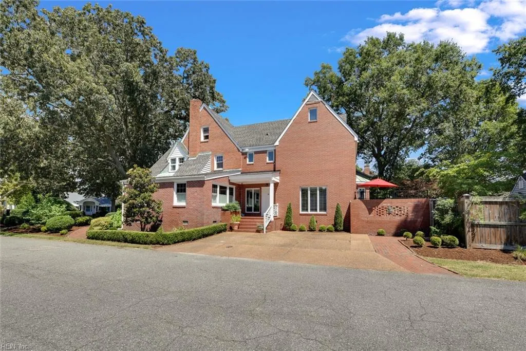 Hampton, Virginia 23661, United States, 4 Bedrooms Bedrooms, ,3 BathroomsBathrooms,Residential,Active,13824