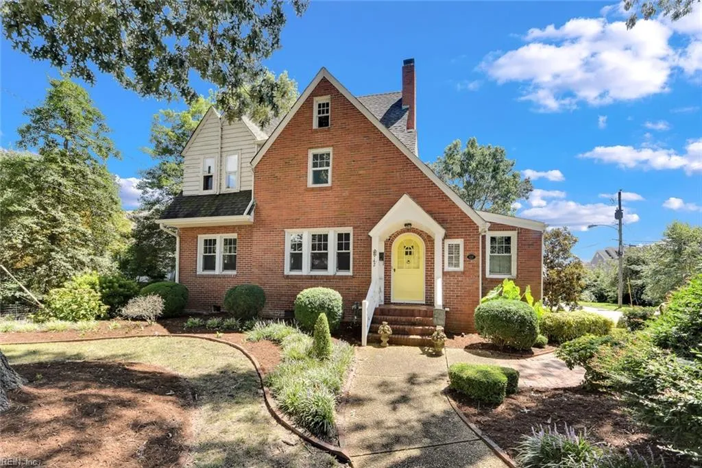 Hampton, Virginia 23661, United States, 4 Bedrooms Bedrooms, ,3 BathroomsBathrooms,Residential,Active,13824