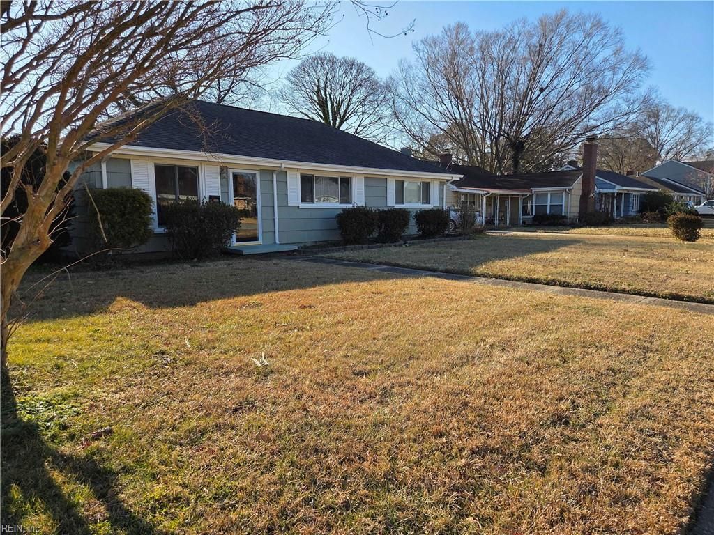 Photo of 9420 Willow Terrace, Norfolk, VA 23503 (MLS # 10620064)