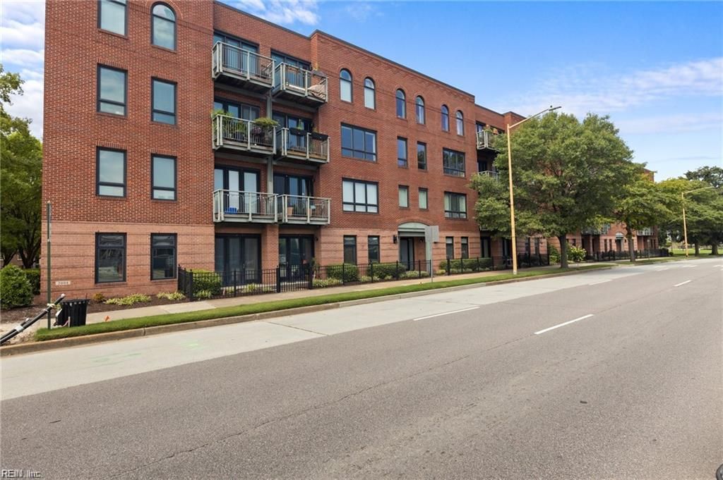 Photo of 423 St Pauls Boulevard #4A, Norfolk, VA 23510 (MLS # 10630009)