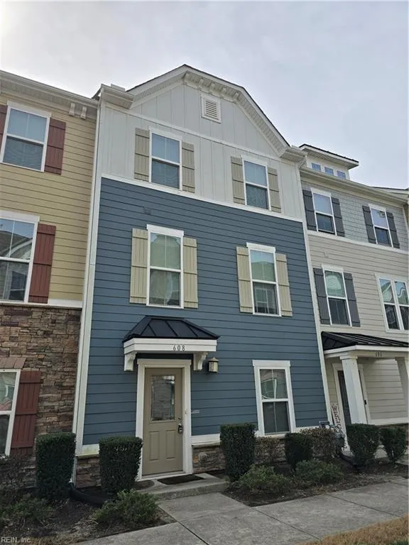 Chesapeake, Virginia 23324, United States, 3 Bedrooms Bedrooms, ,3 BathroomsBathrooms,Residential,Pending,85162