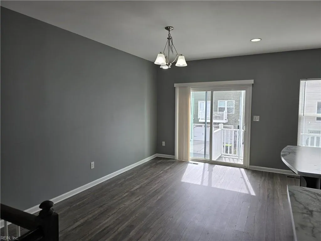 Chesapeake, Virginia 23324, United States, 3 Bedrooms Bedrooms, ,3 BathroomsBathrooms,Residential,Pending,85162