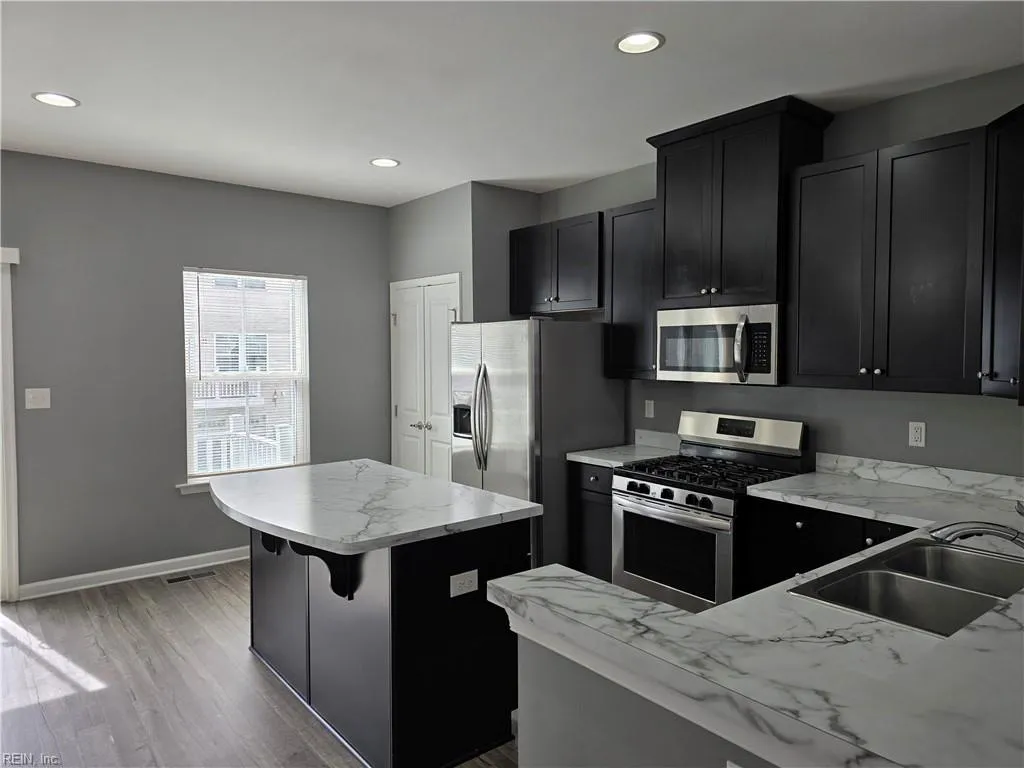 Chesapeake, Virginia 23324, United States, 3 Bedrooms Bedrooms, ,3 BathroomsBathrooms,Residential,Pending,85162