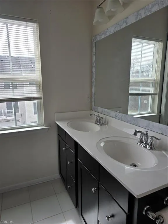 Chesapeake, Virginia 23324, United States, 3 Bedrooms Bedrooms, ,3 BathroomsBathrooms,Residential,Pending,85162