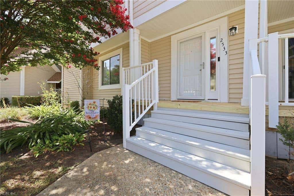 Photo of 2533 Cove Point Place, Virginia Beach, VA 23454 (MLS # 10650245)