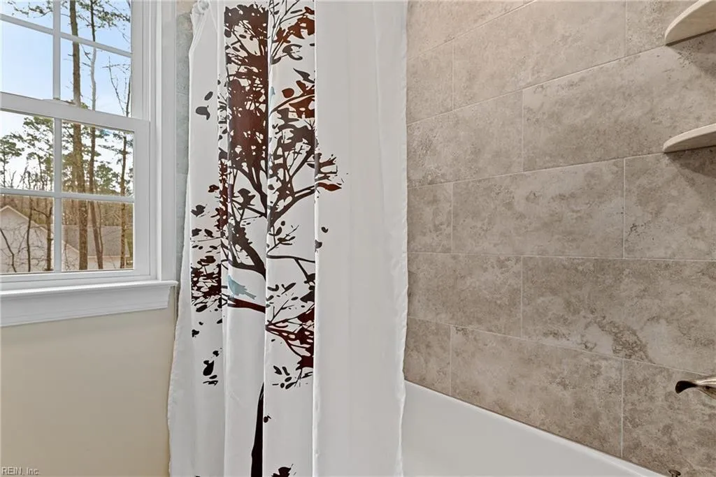 Smithfield, Virginia 23430, United States, 4 Bedrooms Bedrooms, ,3 BathroomsBathrooms,Residential,Active,18120