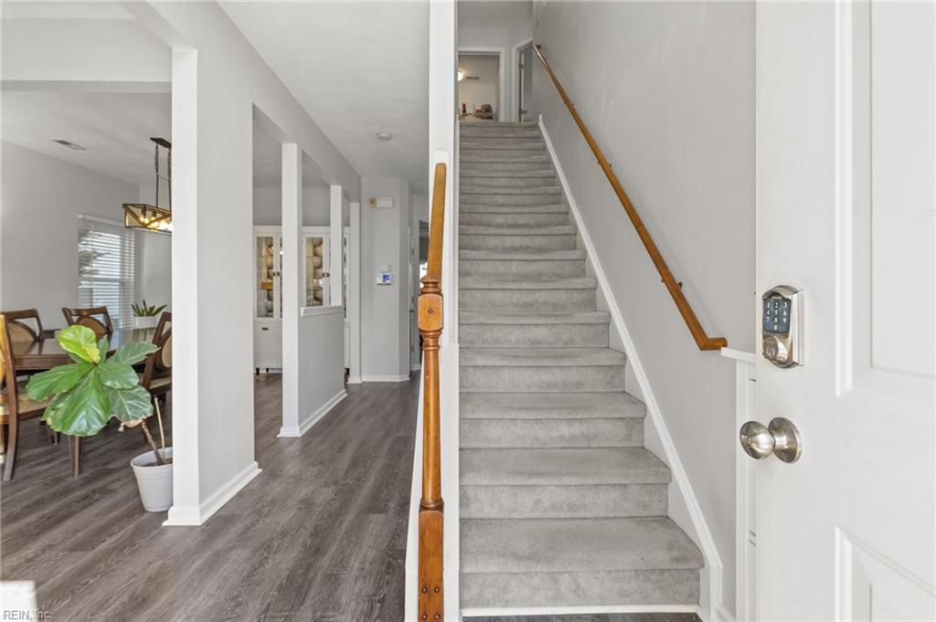 Photo of 302 Outlaw Street, Chesapeake, VA 23320 (MLS # 10618920)