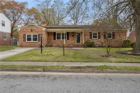 111 Garrett Drive, Hampton, VA 23669 - #: 10576707