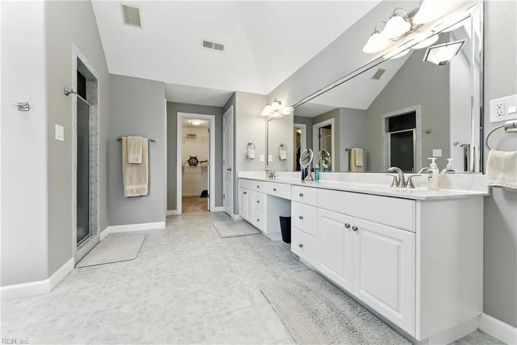 Virginia Beach, Virginia 23456, United States, 5 Bedrooms Bedrooms, ,3 BathroomsBathrooms,Residential,Active,192653