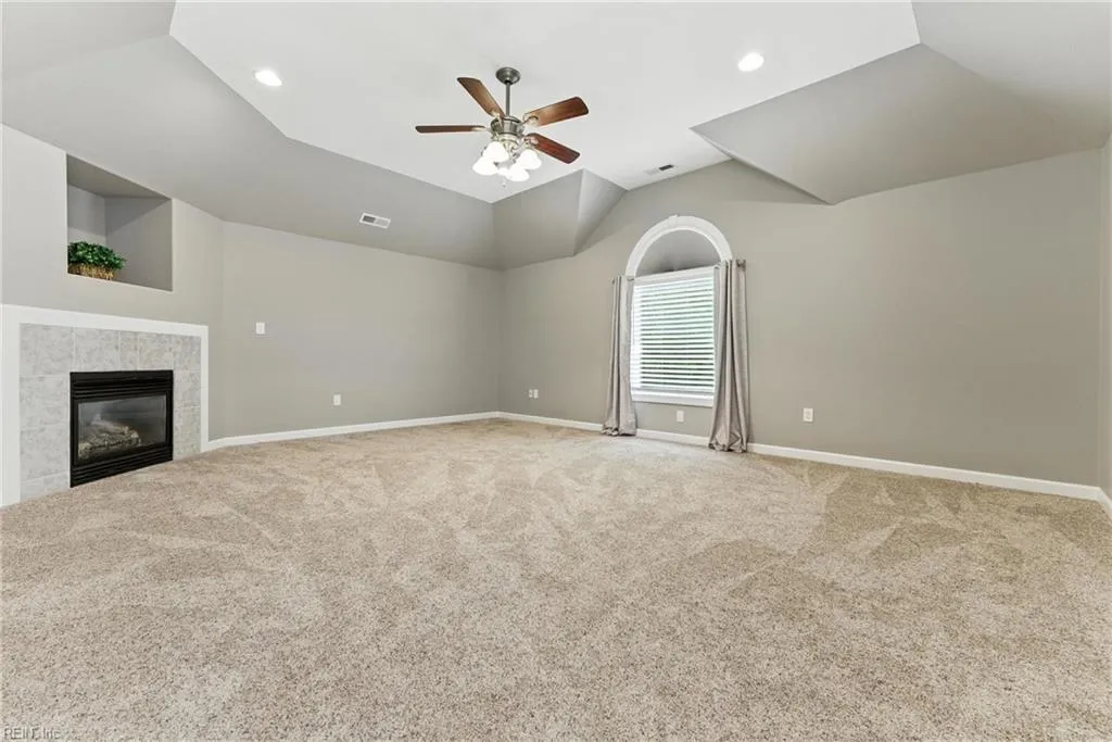 Virginia Beach, Virginia 23456, United States, 5 Bedrooms Bedrooms, ,3 BathroomsBathrooms,Residential,Active,192653