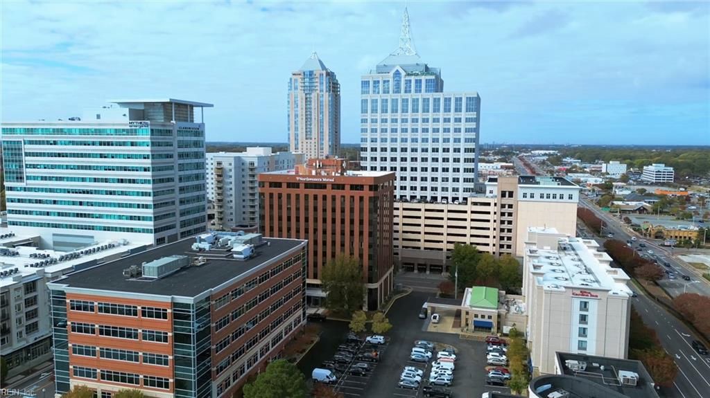 Photo of 4545 Commerce Street #3303, Virginia Beach, VA 23462 (MLS # 10632270)