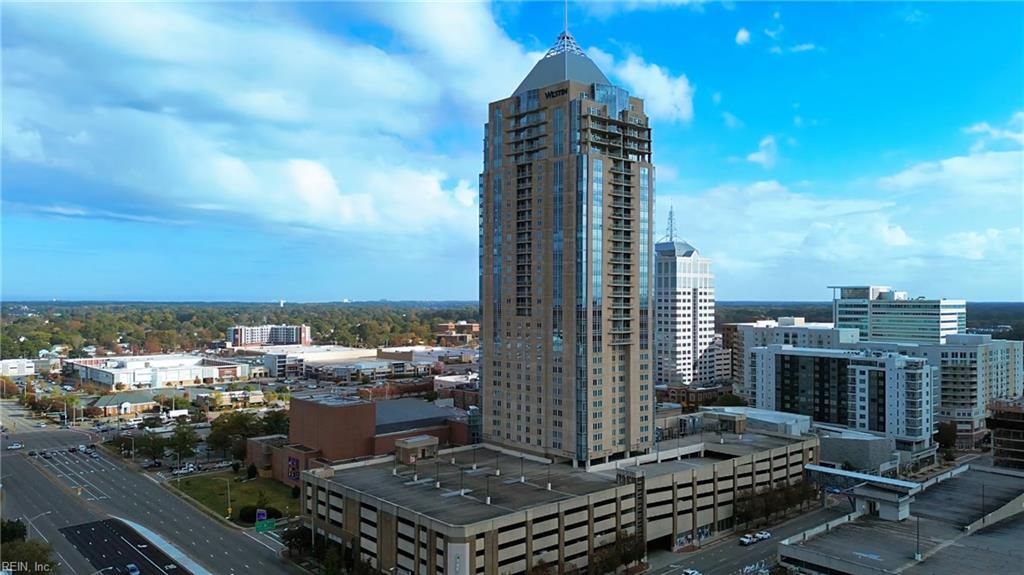 Photo of 4545 Commerce Street #3303, Virginia Beach, VA 23462 (MLS # 10632270)