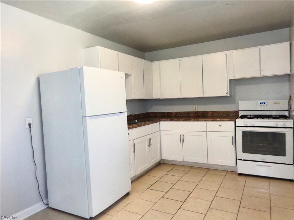 Photo of 1625 W Pembroke Avenue #19, Hampton, VA 23661 (MLS # 10652432)