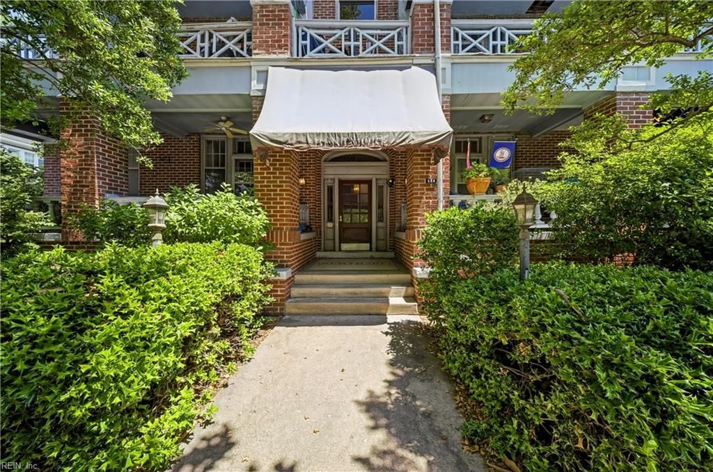Photo of 524 Graydon Avenue #4, Norfolk, VA 23507 (MLS # 10641432)
