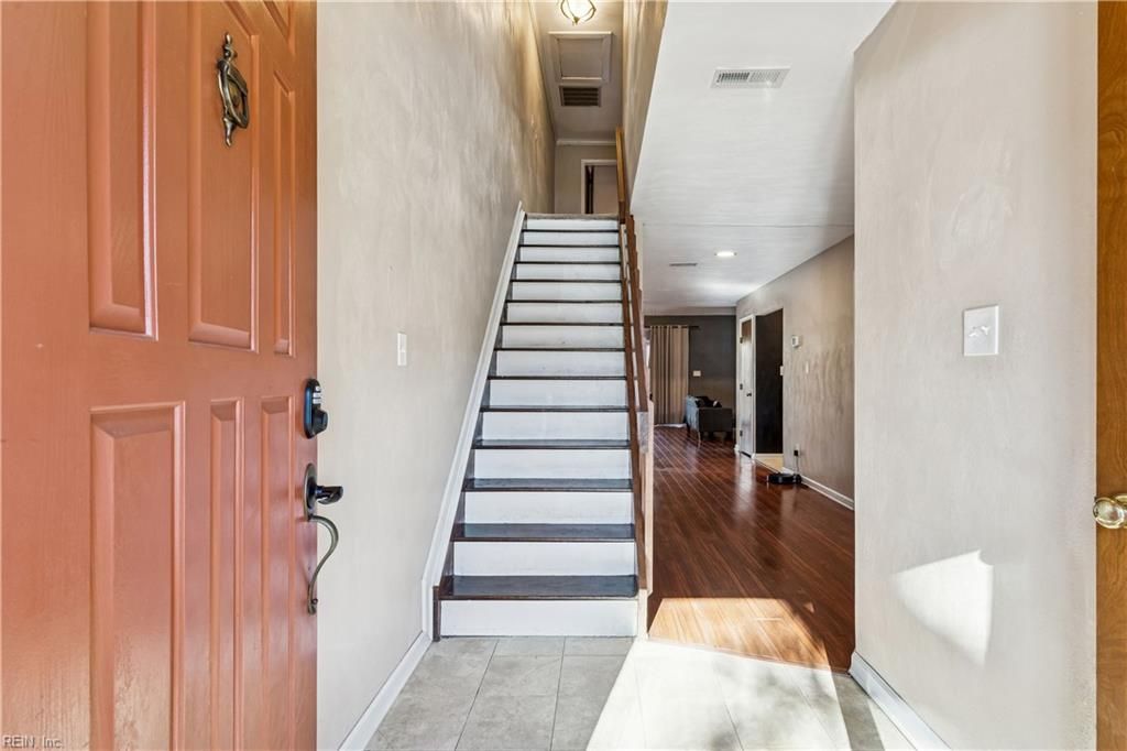 Photo of 225 Bridgewater Drive, Newport News, VA 23603 (MLS # 10618004)