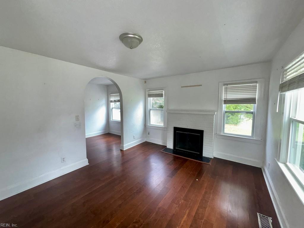 Photo of 2122 Parker Avenue, Portsmouth, VA 23704 (MLS # 10646213)