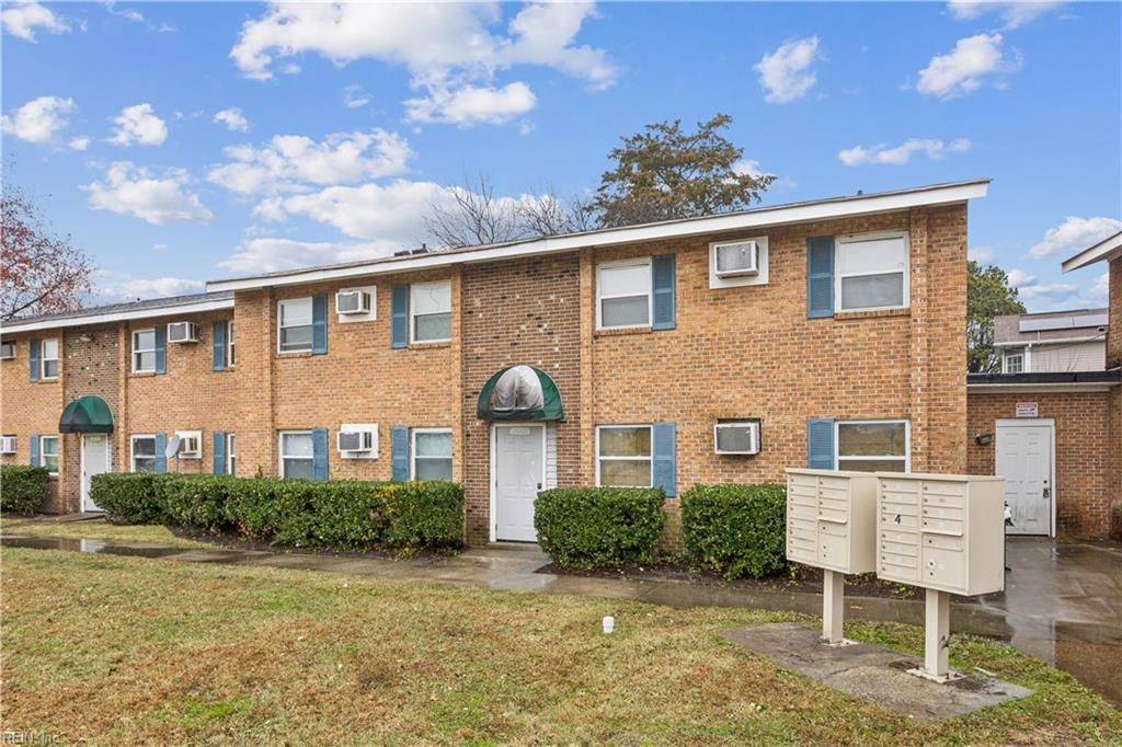 Photo of 2500 Leo Street, Norfolk, VA 23504 (MLS # 10610417)