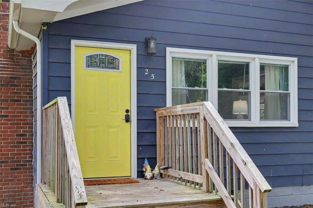 Photo of 25 Murray Avenue, Hampton, VA 23666 (MLS # 10645504)